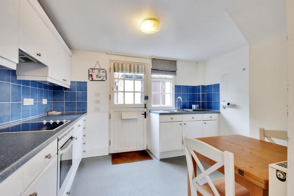 Property photo 2 of 15 62164_010.Jpg