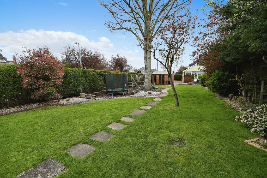 Property photo 2 of 23 Rear Garden