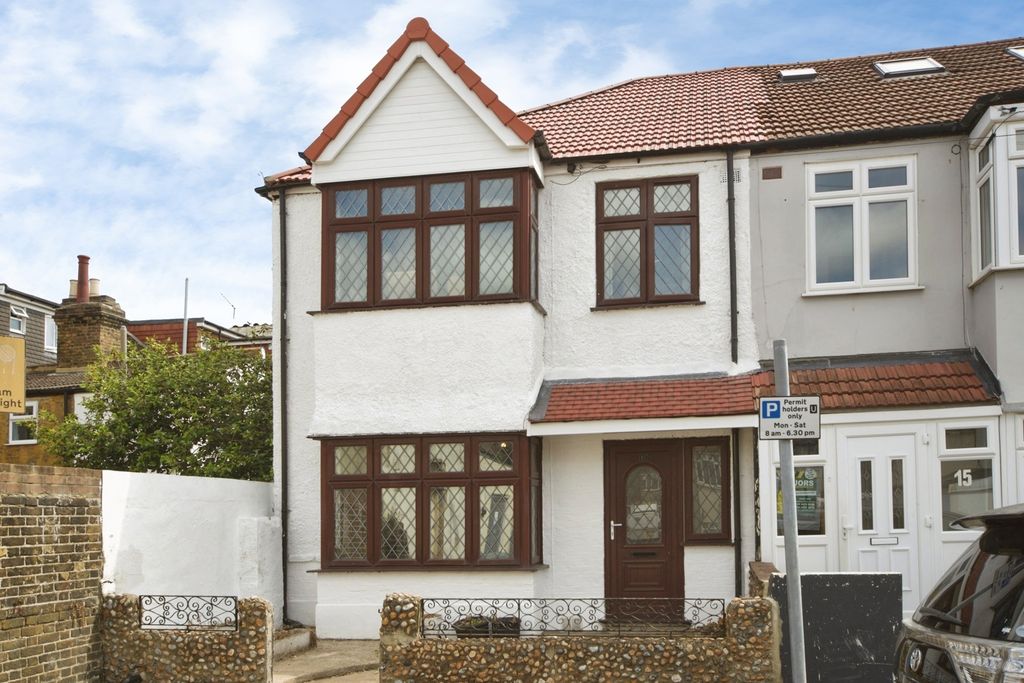 Property photo 1 of 16 Pbox-Img.Jpg