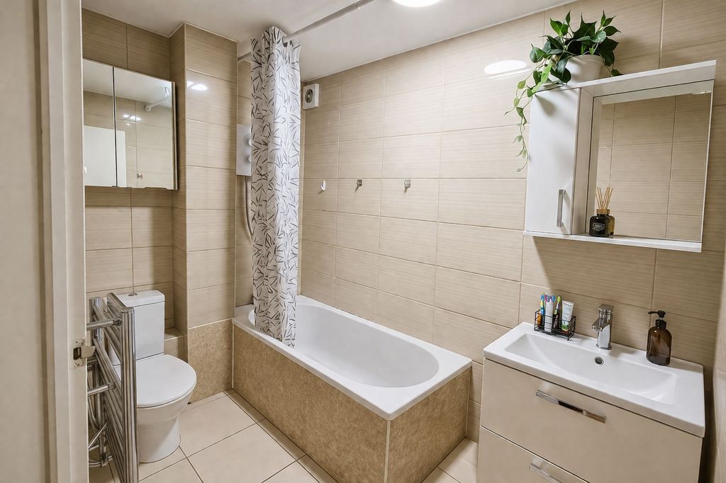Property photo 2 of 4