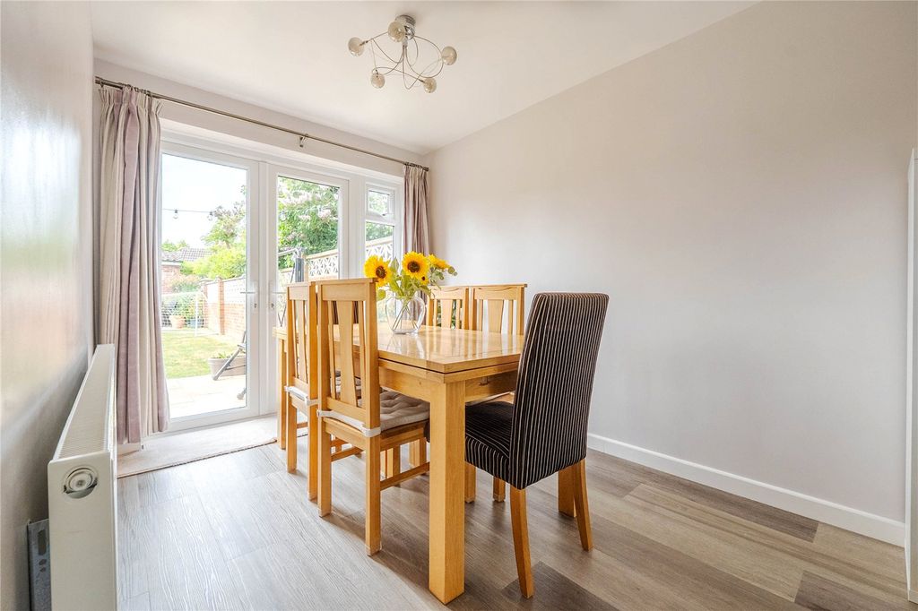 Property photo 3 of 17 Picture No. 20