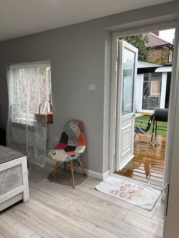 Property photo 3 of 21 Photo 4