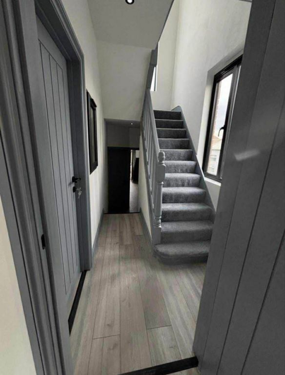 Property photo 3 of 18 Gallery