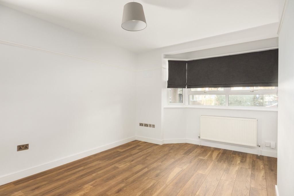 Property photo 3 of 10 Northview 26 - Rec2
