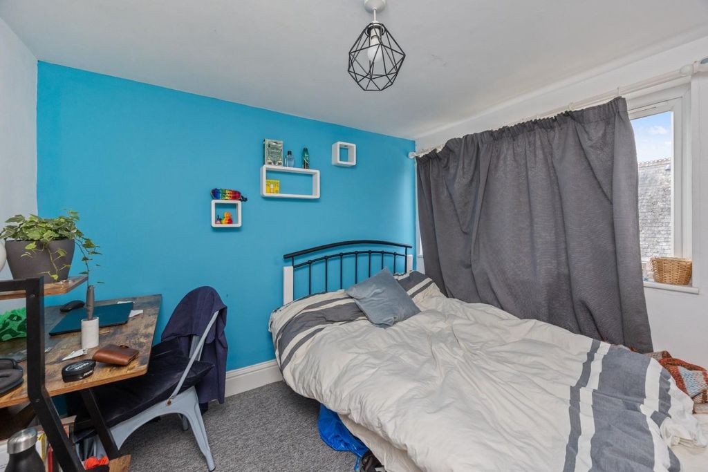 Property photo 2 of 15 4629261