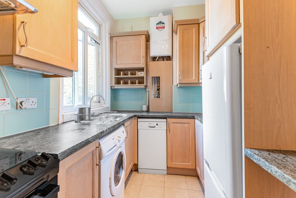 Property photo 3 of 7 851014 (3)