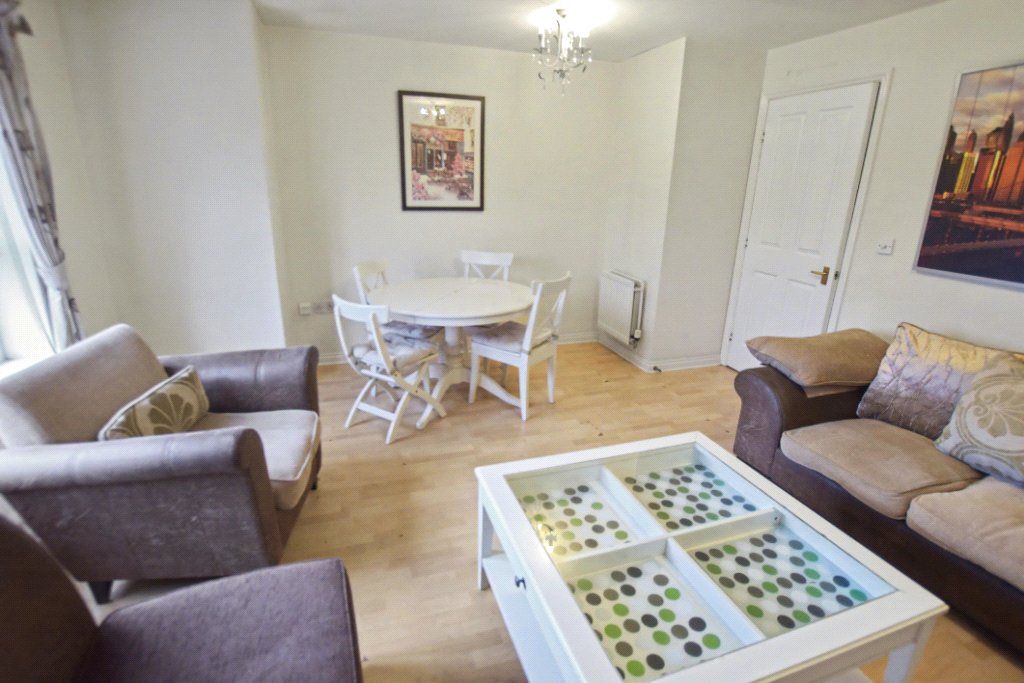 Property photo 2 of 13 Lounge