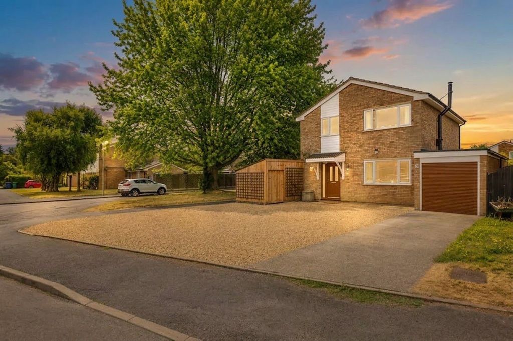 Property photo 1 of 11
