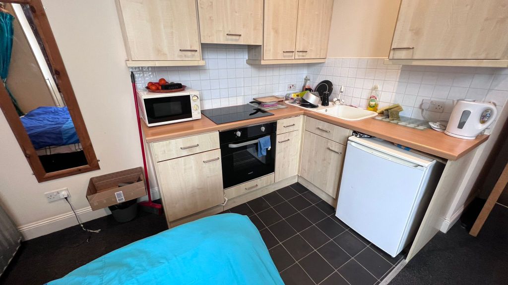 Property photo 3 of 4