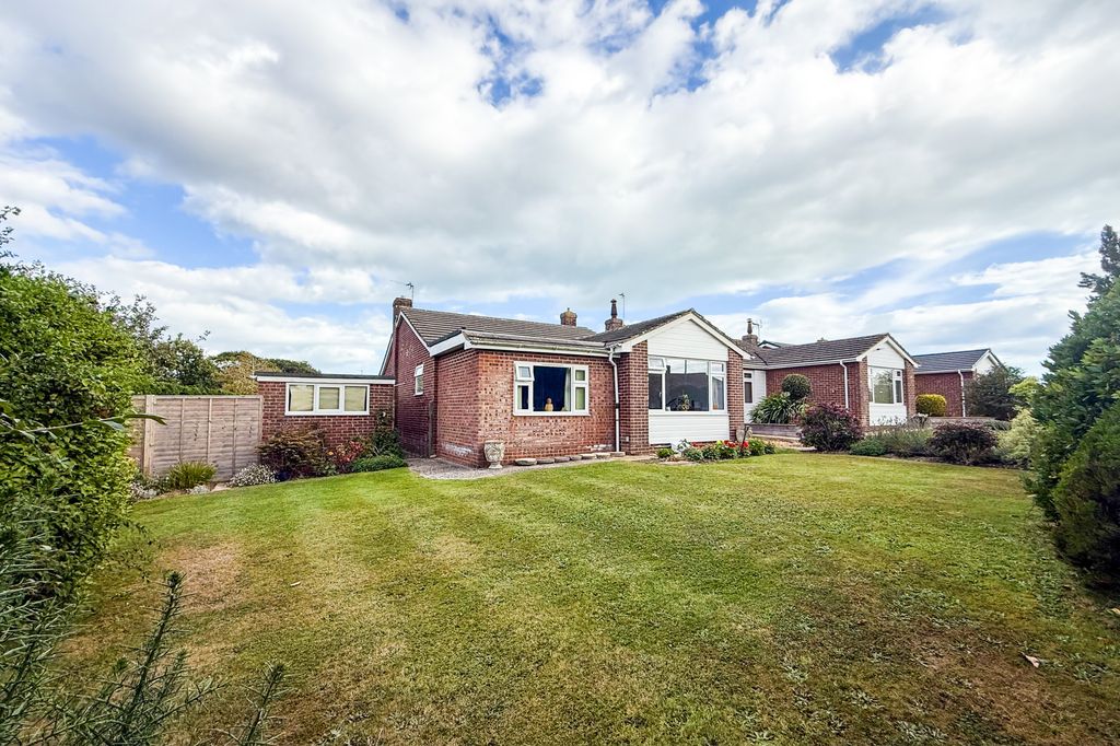 Property photo 2 of 18