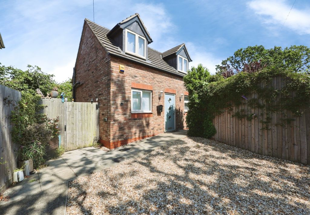 Property photo 1 of 18 5289290