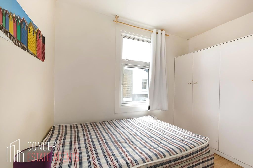 Property photo 3 of 3