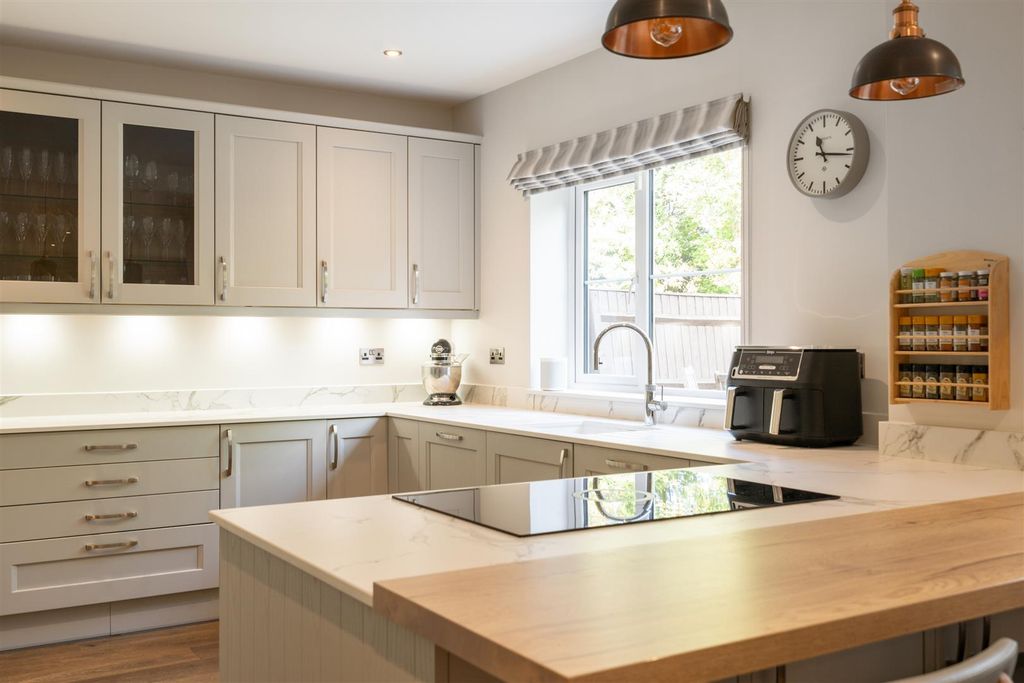 Property photo 3 of 27 136 Norton Lane_028.Jpg