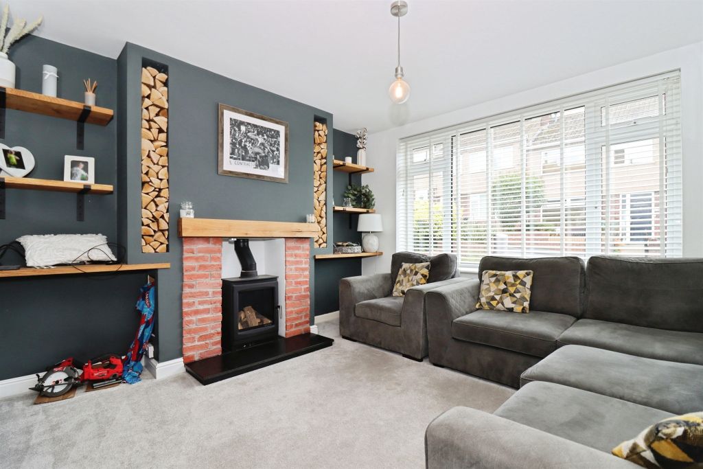 Property photo 2 of 13