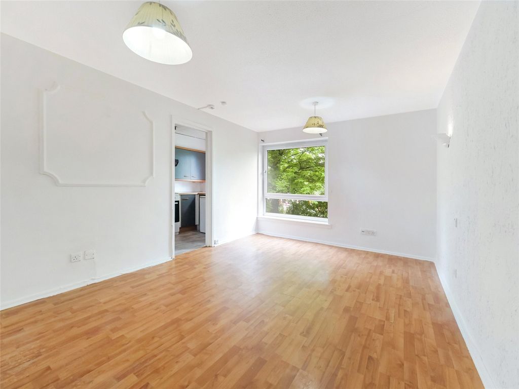 Property photo 2 of 21 Picture No. 09