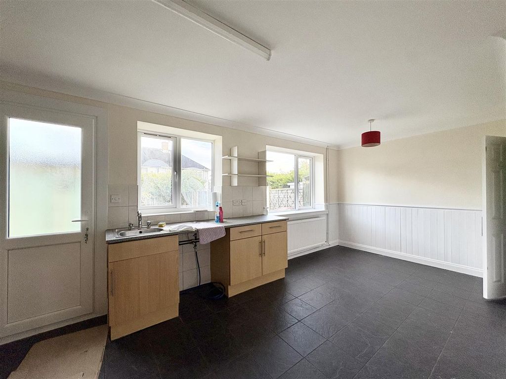 Property photo 3 of 13 Image00004.Jpeg