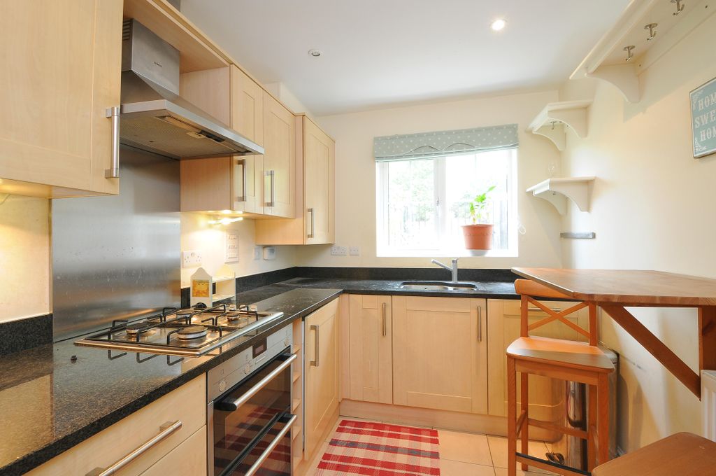 Property photo 2 of 12