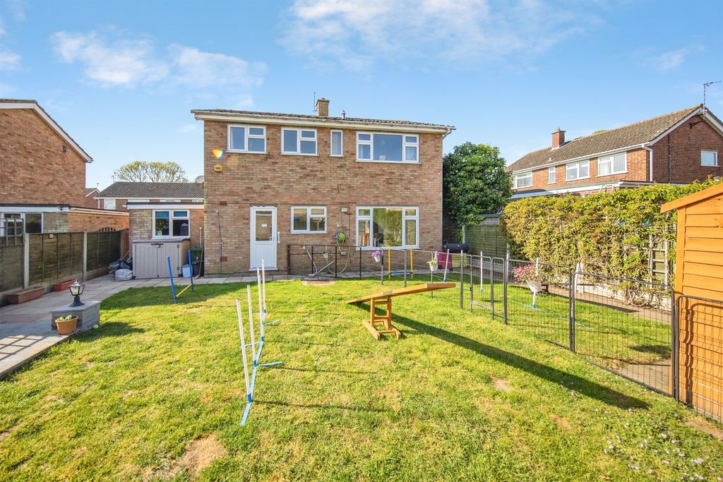 Property photo 2 of 19
