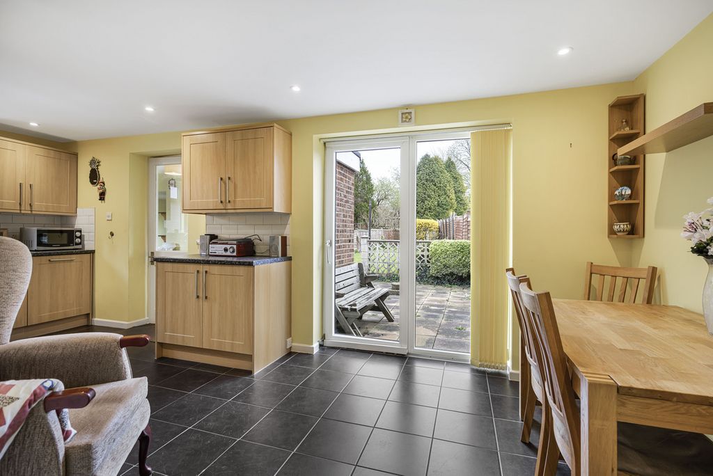 Property photo 2 of 14