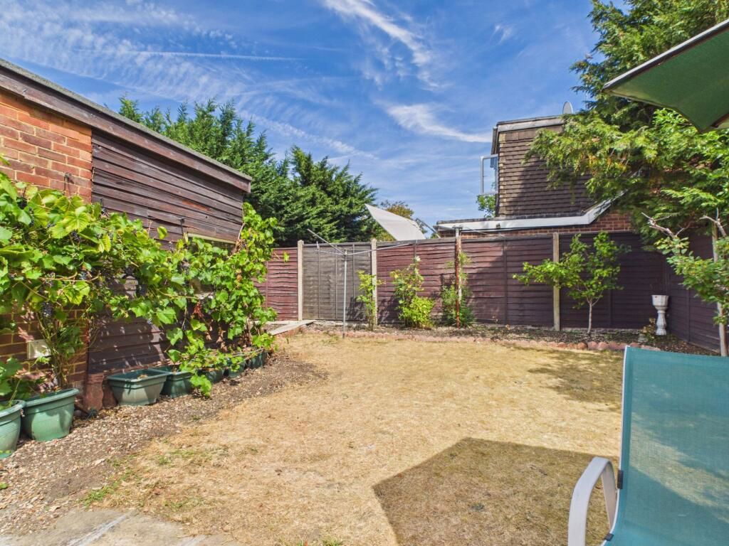 Property photo 2 of 26