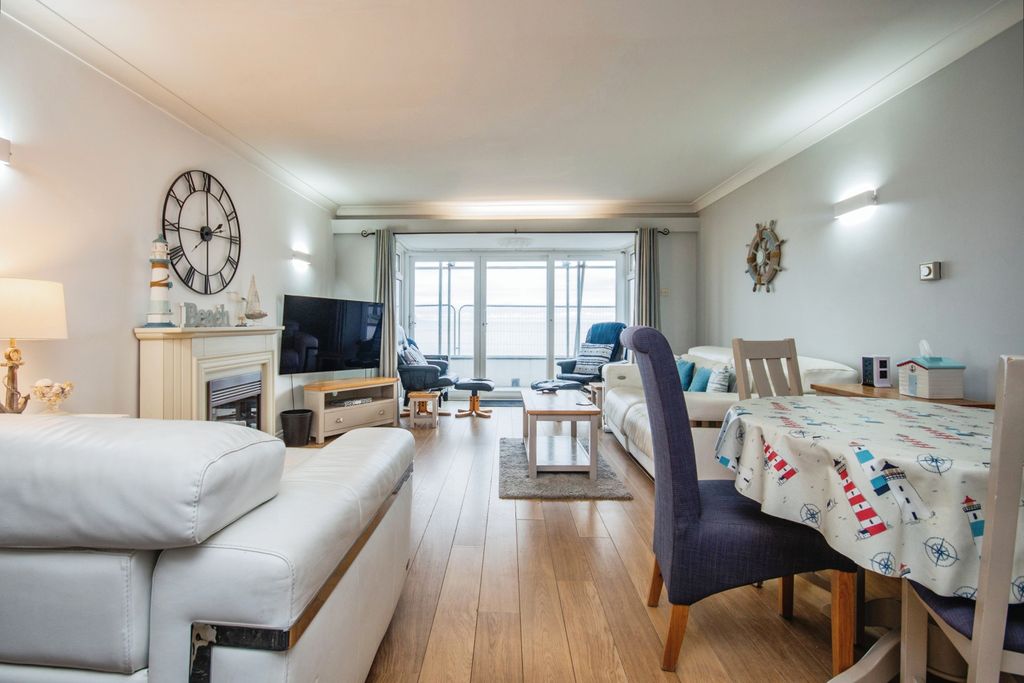 Property photo 3 of 24 Photography