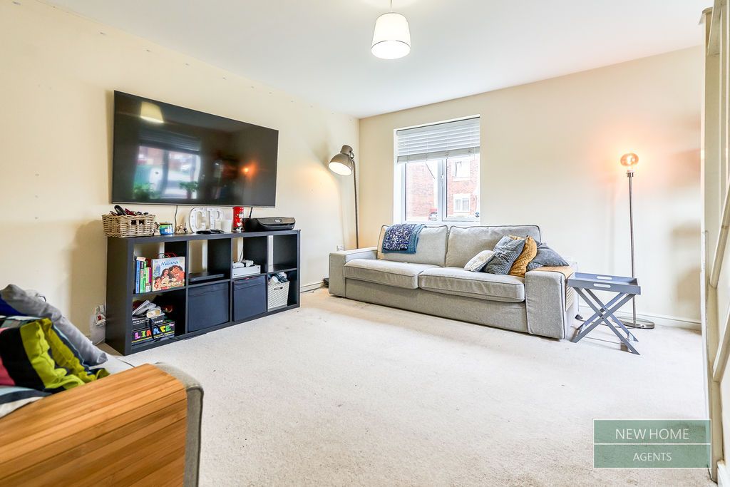 Property photo 3 of 18 Photo 16