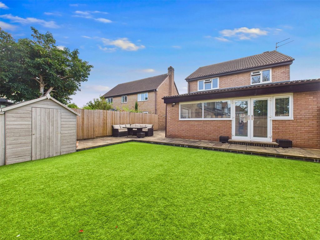 Property photo 3 of 17 Picture No. 18