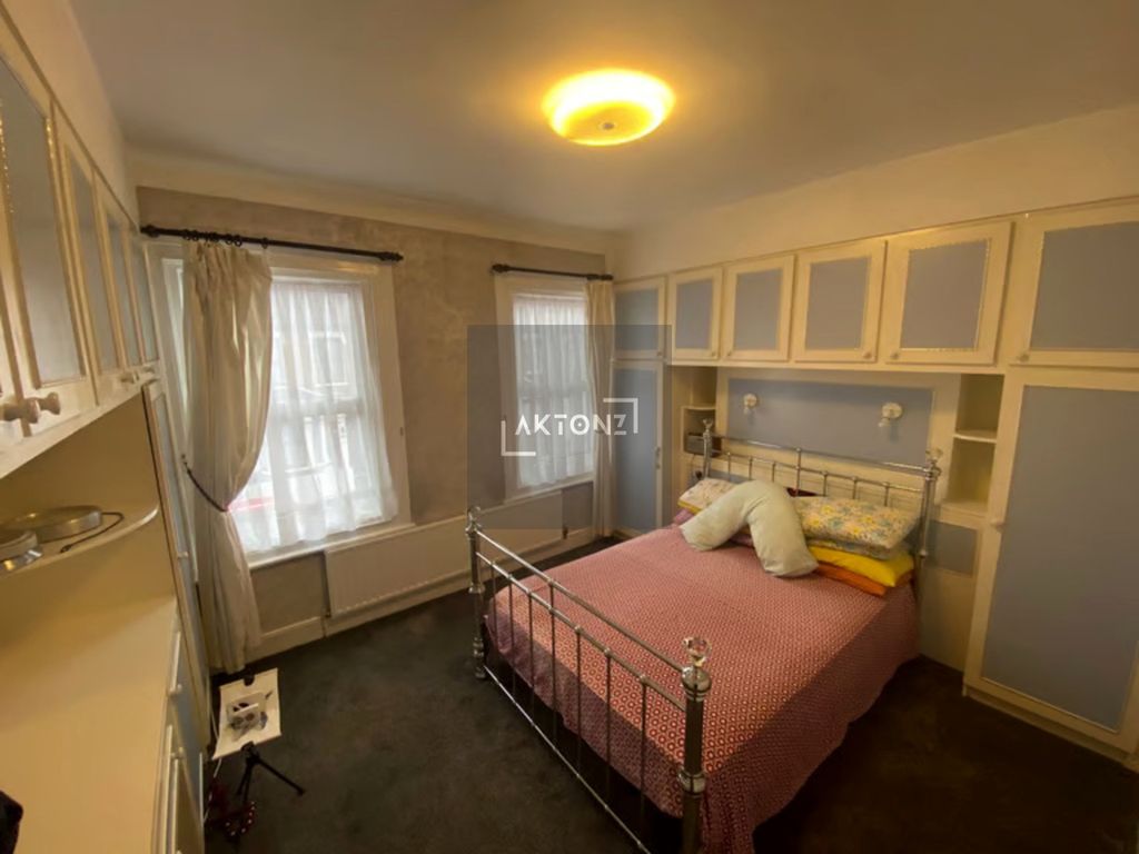 Property photo 3 of 11 86 (5)