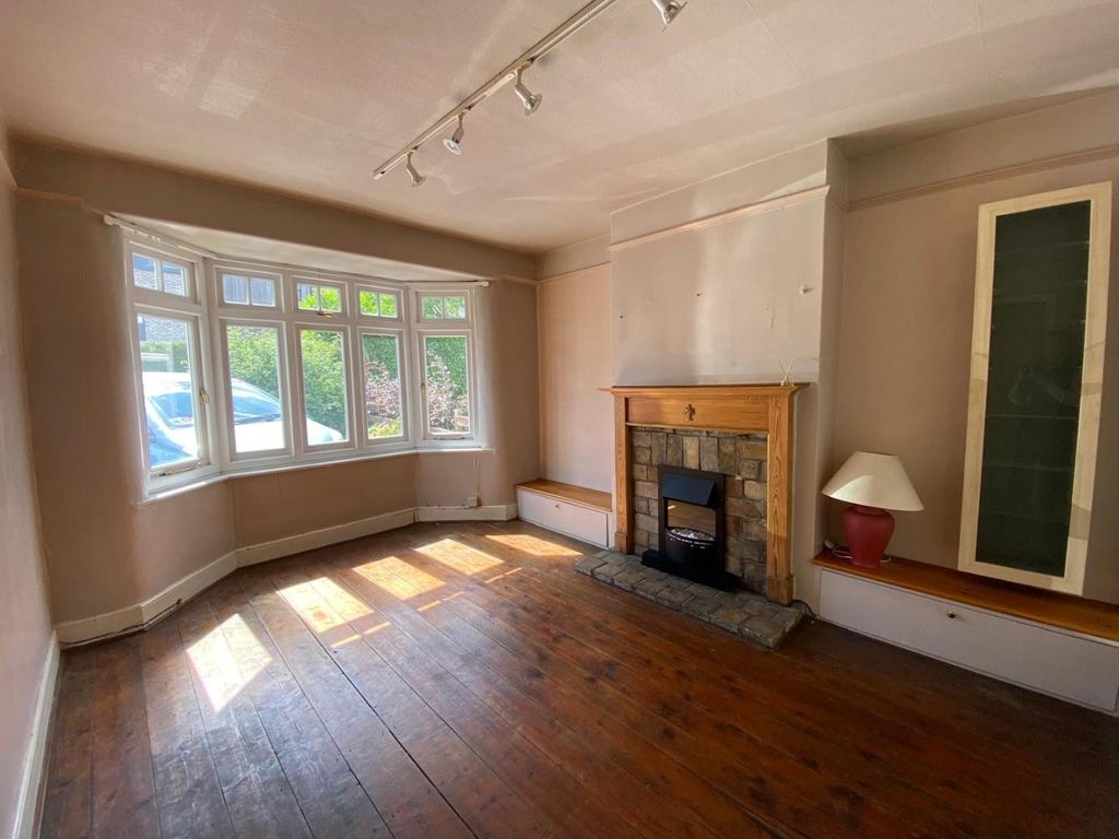 Property photo 3 of 13 6B0B25Ec-Be84-4285-Ab71-Aabea6cd0c2F.Jpg