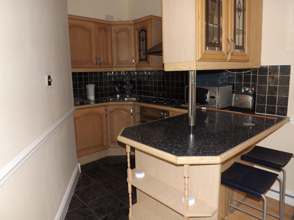 Property photo 3 of 6