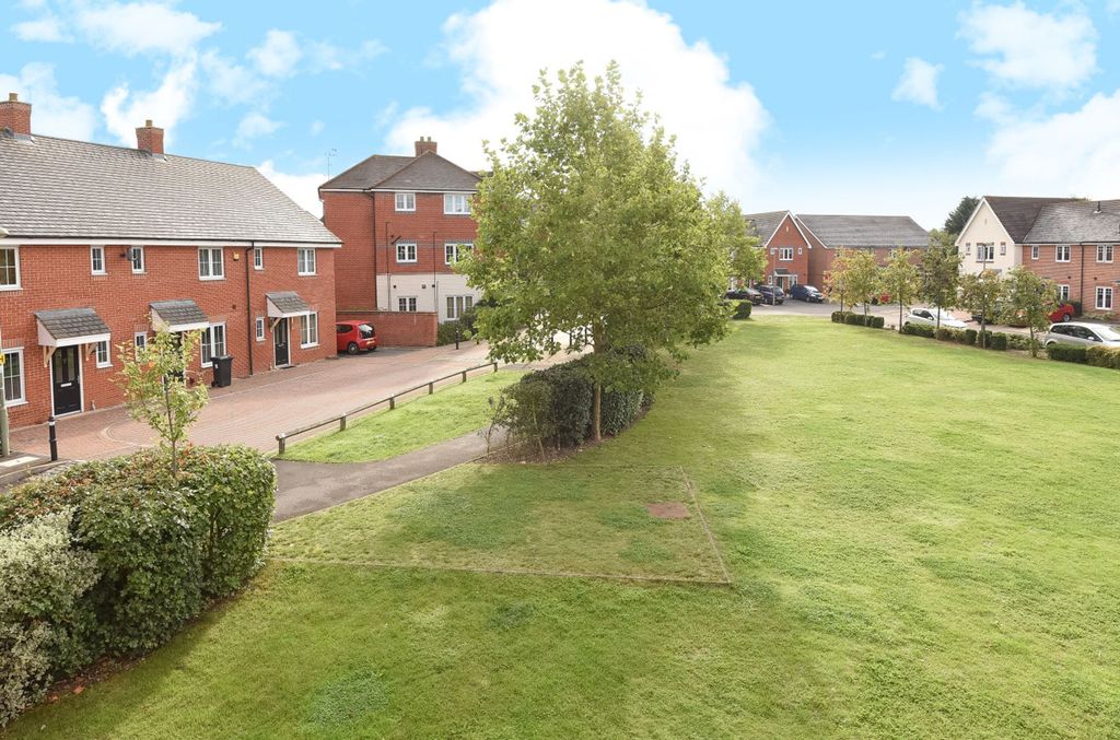 2 bed flat for saleCaldecott Chase, Abingdon OX14 photo 4