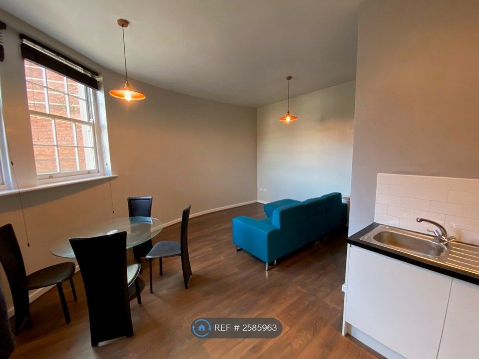 Property photo 3 of 12