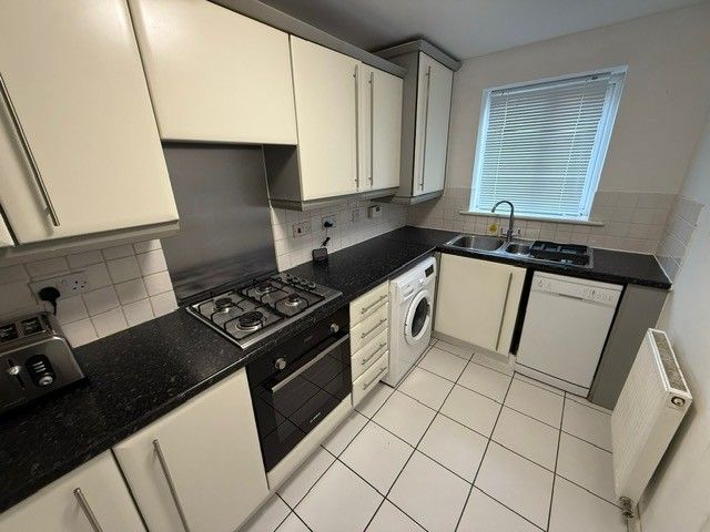 Property photo 2 of 13 Kitchen