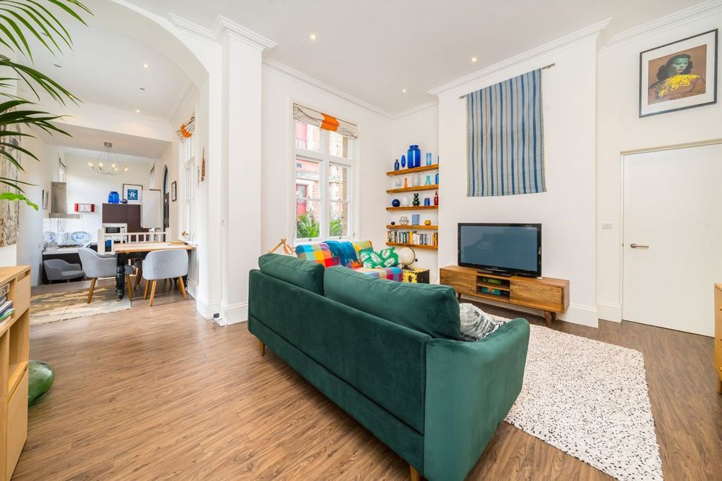 Property photo 3 of 7