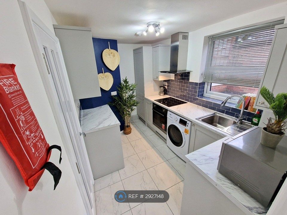 Property photo 1 of 33