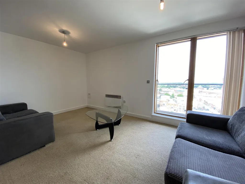 Apartment in Manchester, Green Quarter, Strangeways - More