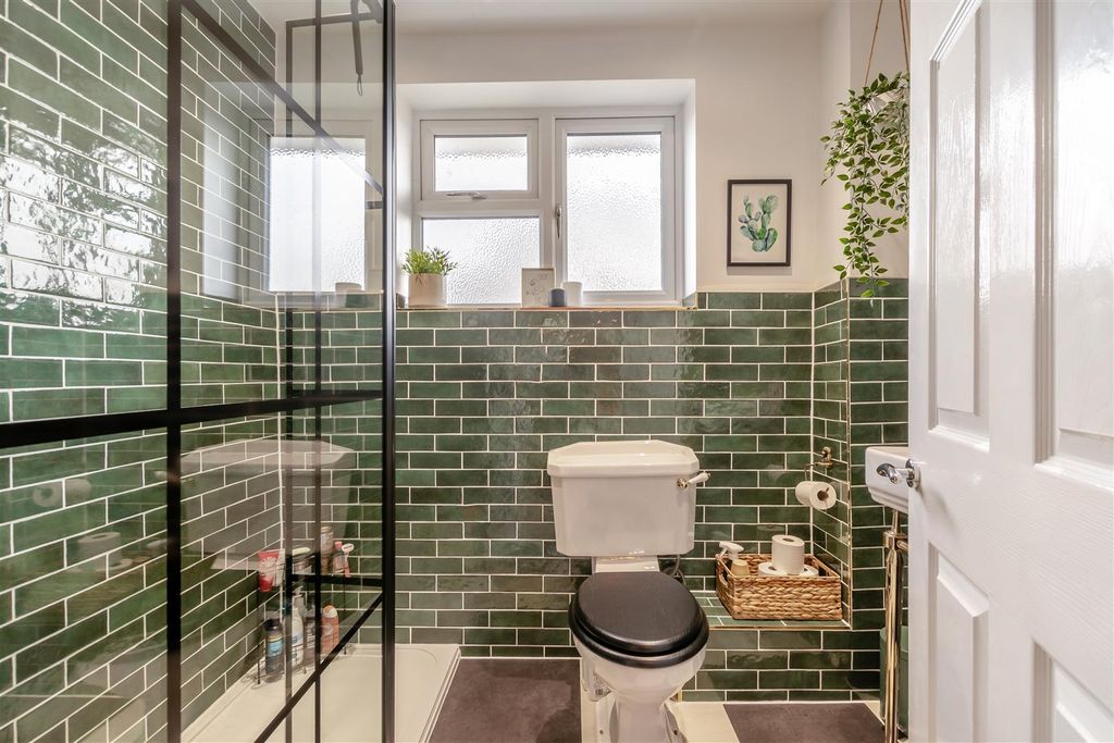 Property photo 2 of 19 First Floor Bathroom