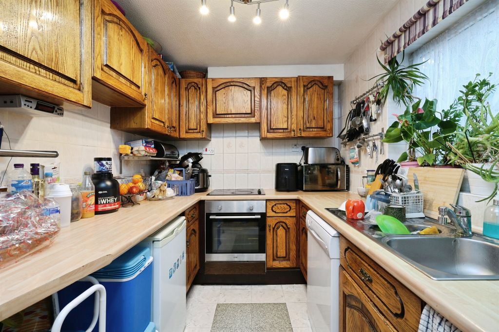 Property photo 3 of 11