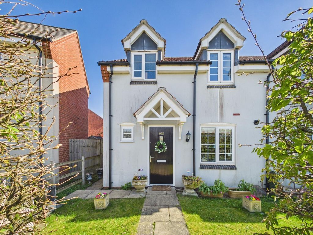 Property photo 1 of 22 Outside