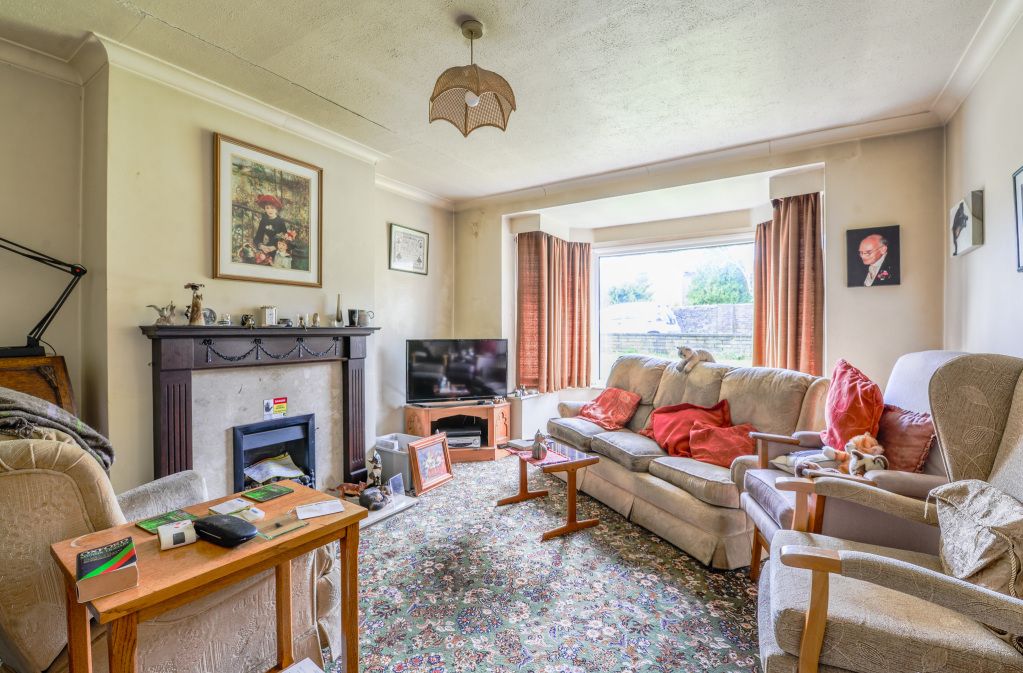 Property photo 3 of 25 Lounge