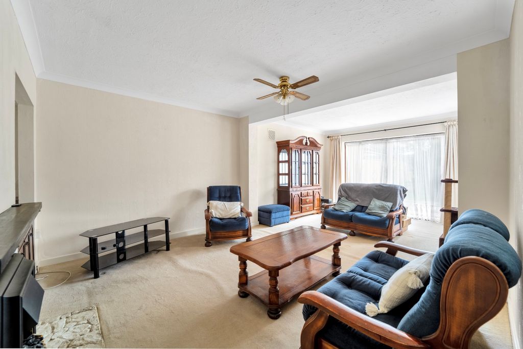 Property photo 2 of 12 4624933