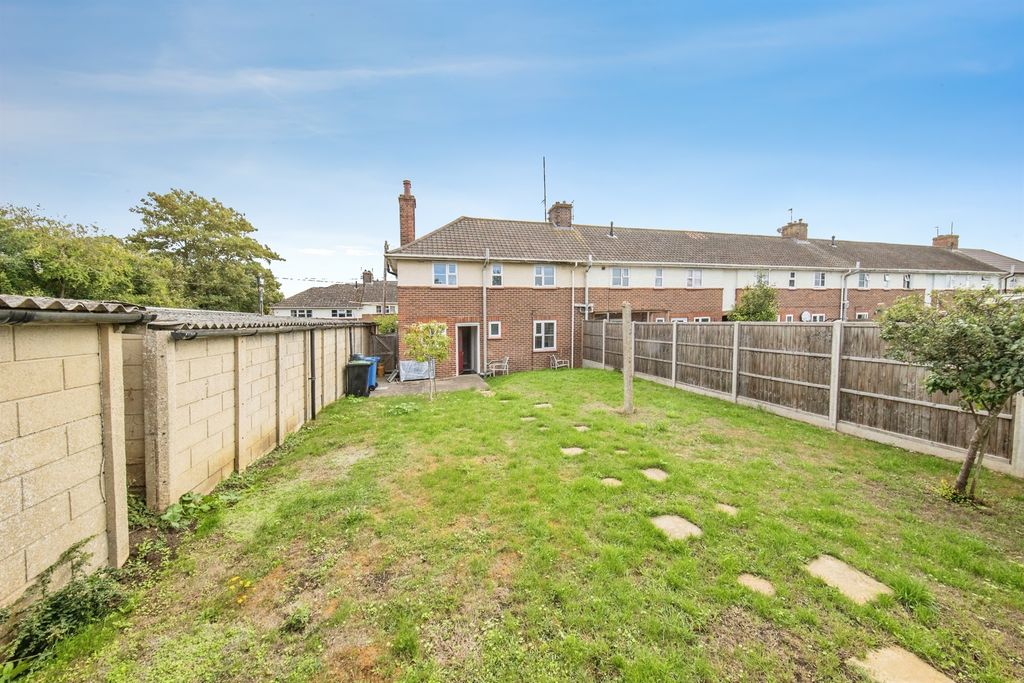 Property photo 3 of 14