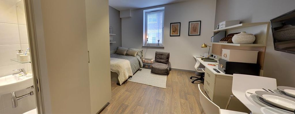 Property photo 1 of 6 Jesmondbedroom Premier Plus.Png
