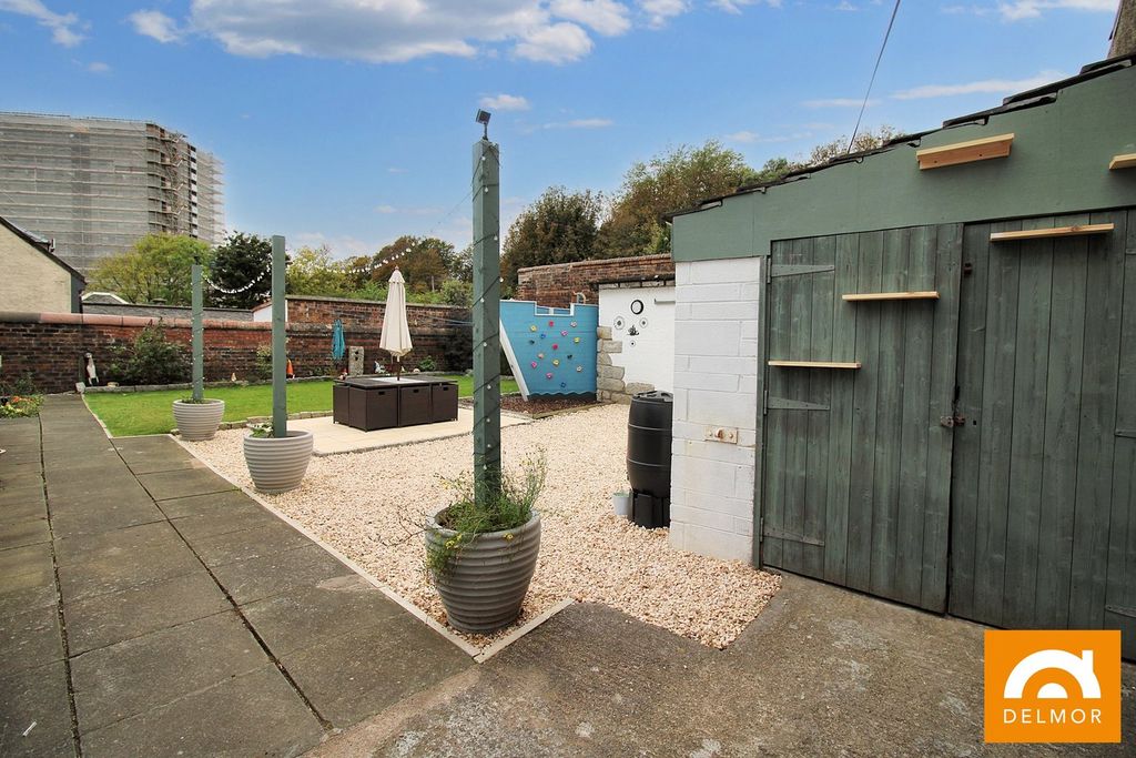 Property photo 3 of 30