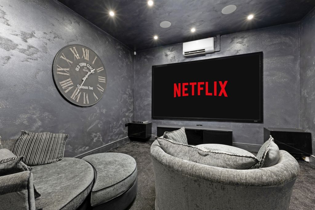 Additional image 8 of 5 bed detached house to rentWaggon Road, Barnet EN4