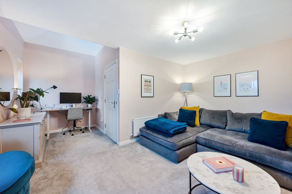 Property photo 3 of 20 Picture 3