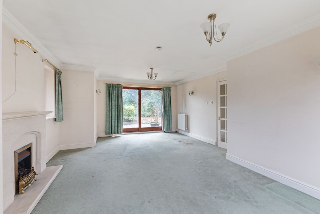 Property photo 2 of 22