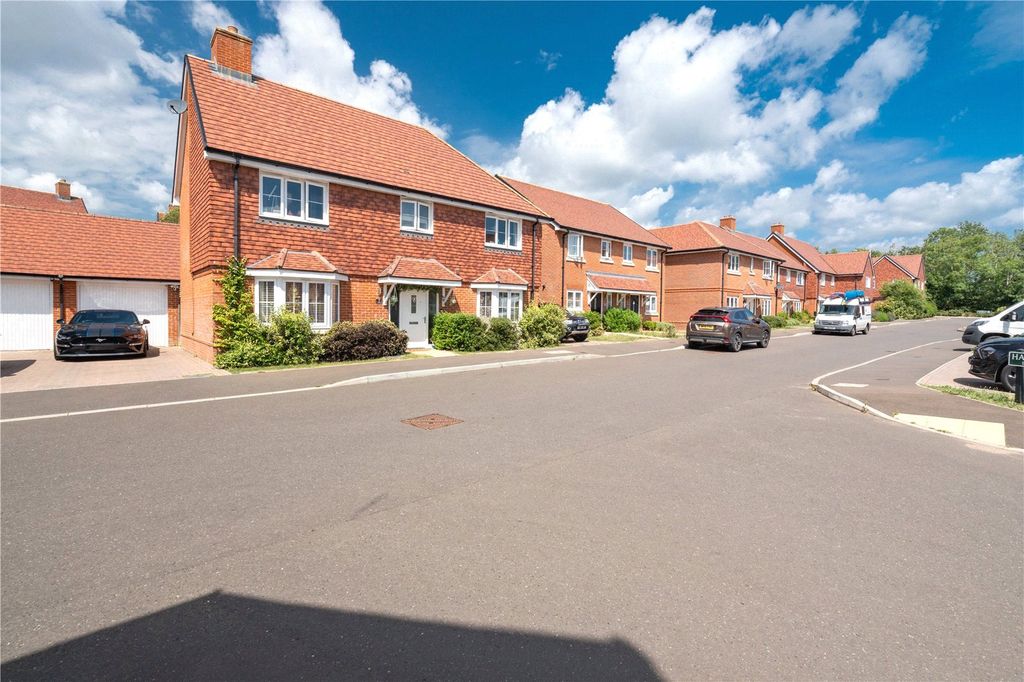 Property photo 2 of 37 Picture No. 66