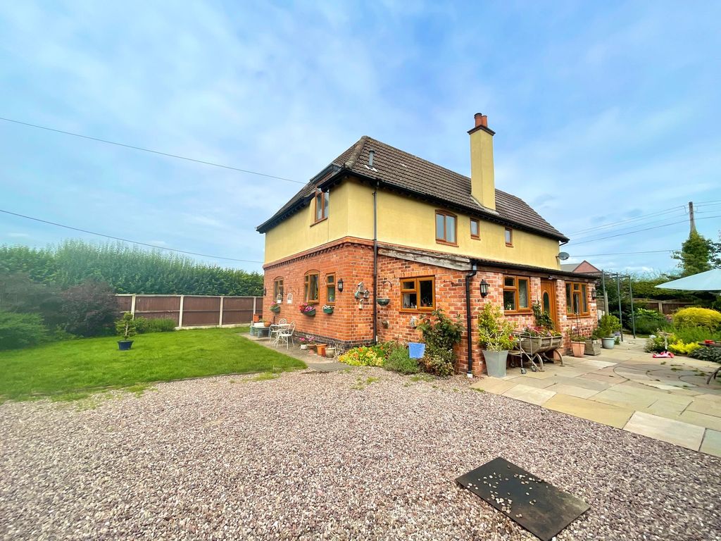 Property photo 1 of 23