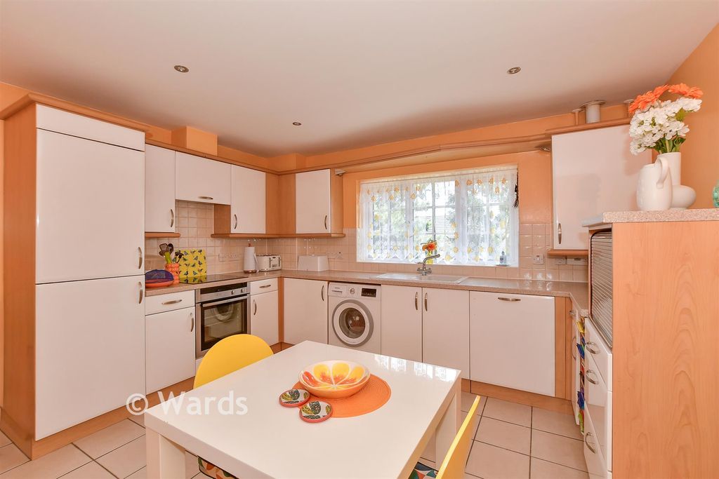 Property photo 1 of 11 Kitchen/Diner